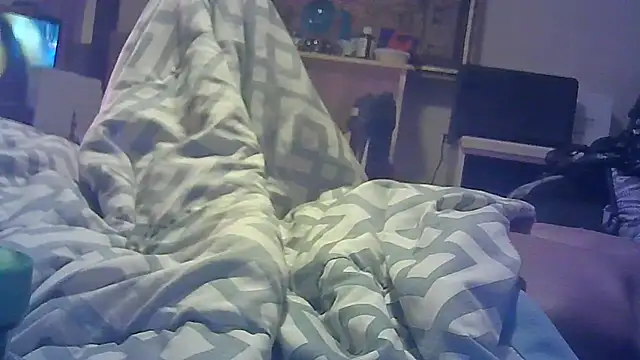 Snapshot of DI4MOND_FIR3 chatting on December 4, 2025, 8:23 am DI4MOND FIR3 online show from December 4, 2025, 8:23 am