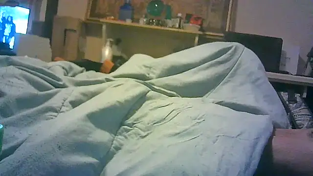 Snapshot of DI4MOND_FIR3 chatting on December 4, 2025, 8:28 pm DI4MOND FIR3 online show from December 4, 2025, 8:28 pm