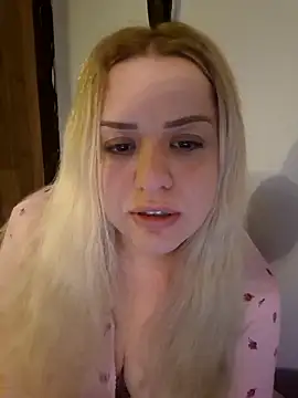 cansuozell online show from March 24, 2026, 6:46 pm