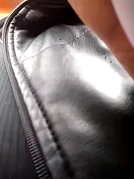 Snapshot of dulce_celeste15 chatting on December 5, 2025, 7:10 pm dulce celeste15 online show from December 5, 2025, 7:10 pm