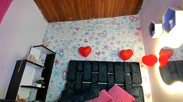 KOURTNEY-- online show from February 27, 2025, 4:41 am