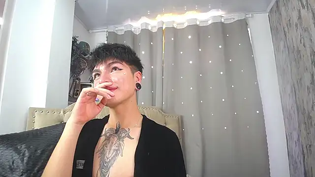 Snapshot of CataFox_ chatting on January 2, 2025, 3:08 pm CataFox online show from January 2, 2025, 3:08 pm