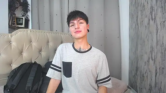 Snapshot of CataFox_ chatting on January 5, 2025, 2:52 pm CataFox online show from January 5, 2025, 2:52 pm