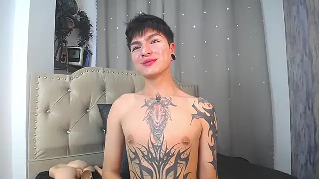 Snapshot of CataFox_ chatting on January 7, 2025, 7:49 pm CataFox online show from January 7, 2025, 7:49 pm