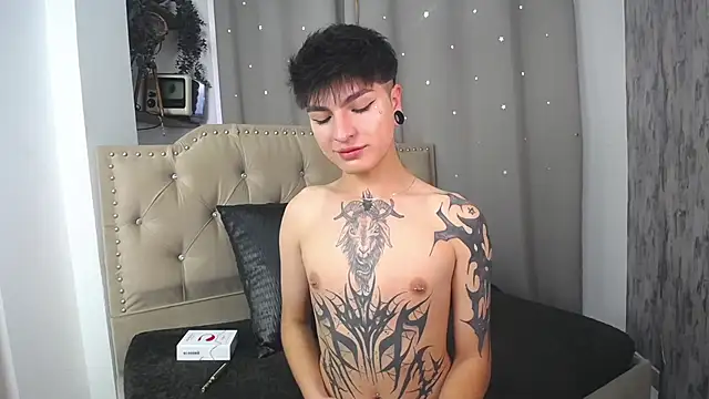 Snapshot of CataFox_ chatting on January 16, 2025, 12:53 pm CataFox online show from January 16, 2025, 12:53 pm