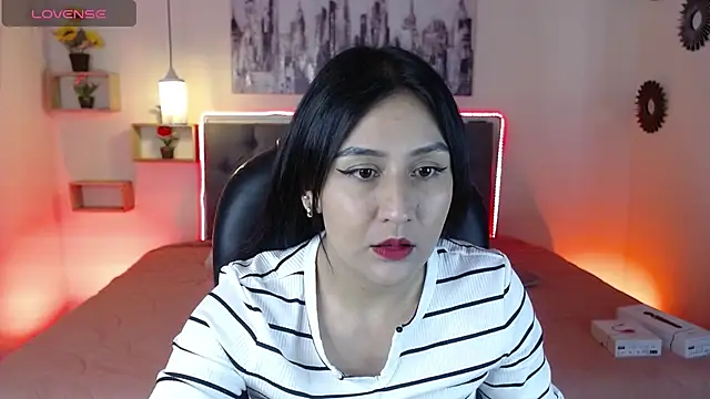 mia aira online show from February 20, 2025, 8:58 pm