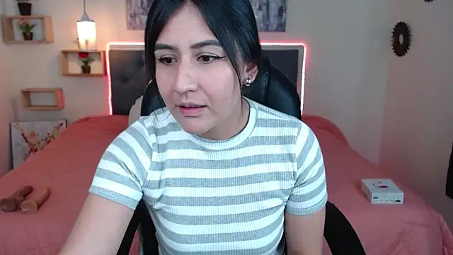 mia aira online show from March 2, 2025, 6:08 pm