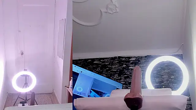 zoe backer online show from February 19, 2026, 11:17 am