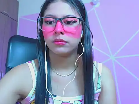 Snapshot of _ALLYSON18_ chatting on April 28, 2026, 11:59 am ALLYSON18 online show from April 28, 2026, 11:59 am