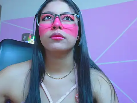 Snapshot of _ALLYSON18_ chatting on May 14, 2026, 11:39 am ALLYSON18 online show from May 14, 2026, 11:39 am