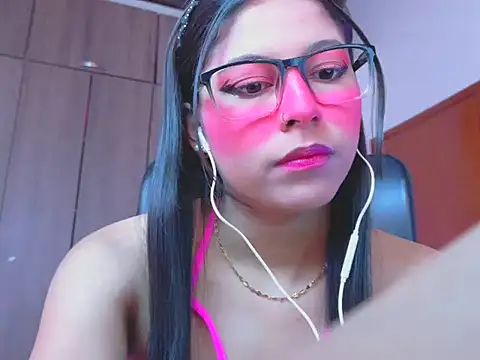 Snapshot of _ALLYSON18_ chatting on June 11, 2026, 12:03 pm ALLYSON18 online show from June 11, 2026, 12:03 pm