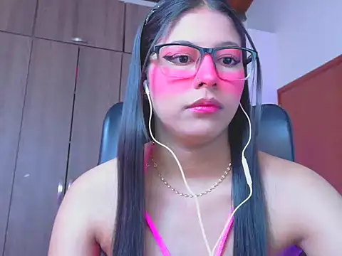 Snapshot of _ALLYSON18_ chatting on June 18, 2026, 11:36 am ALLYSON18 online show from June 18, 2026, 11:36 am