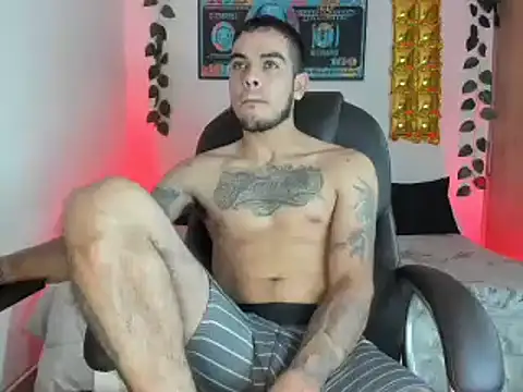 Snapshot of mikee_scooth chatting on February 8, 2025, 9:03 am mikee scooth online show from February 8, 2025, 9:03 am