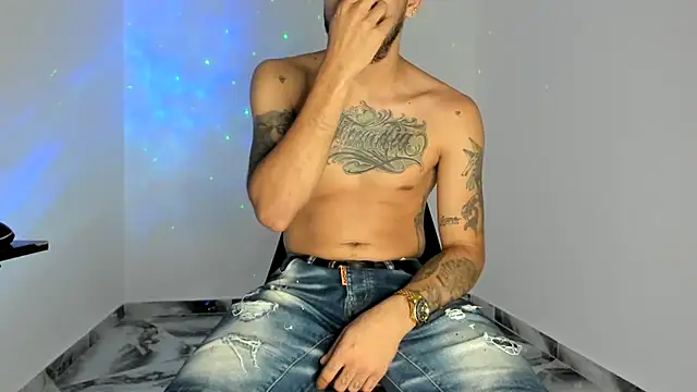 mikee scooth online show from April 14, 2026, 12:38 am