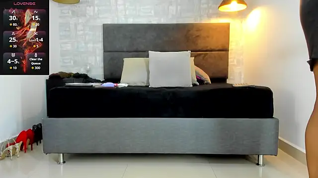 missnatash online show from April 16, 2026, 1:34 pm