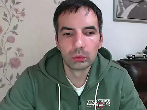 Leo 1617 online show from November 21, 2025, 11:36 pm