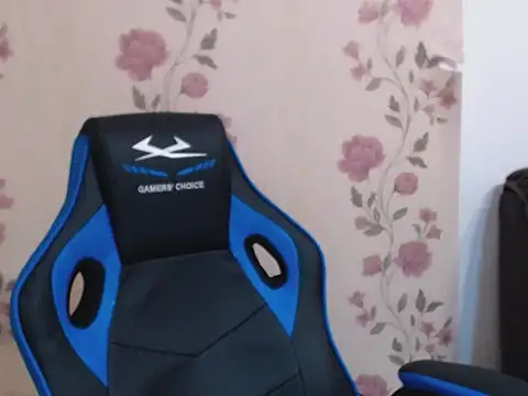 Leo 1617 online show from December 2, 2025, 8:15 pm