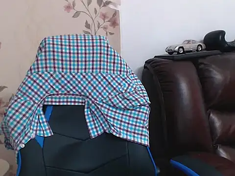 Leo 1617 online show from April 5, 2026, 12:13 pm