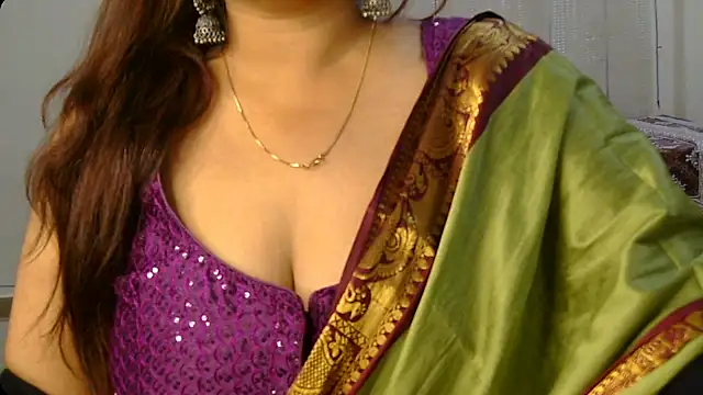 Snapshot of Rashisharma chatting on March 18, 2025, 8:36 am Rashisharma online show from March 18, 2025, 8:36 am