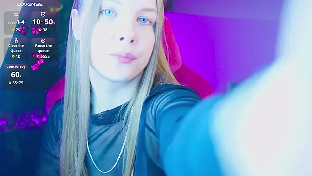 CuteMousee online show from June 17, 2026, 5:21 am