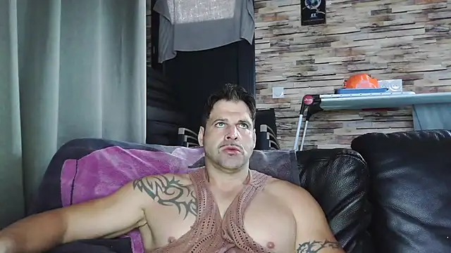 XxBigboybandxX online show from November 11, 2025, 10:48 am