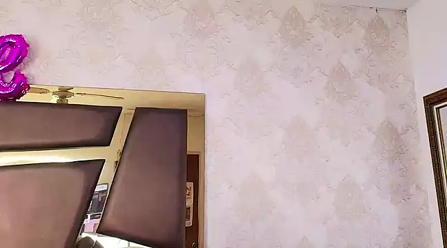 ZoehRoux online show from February 23, 2025, 4:39 am