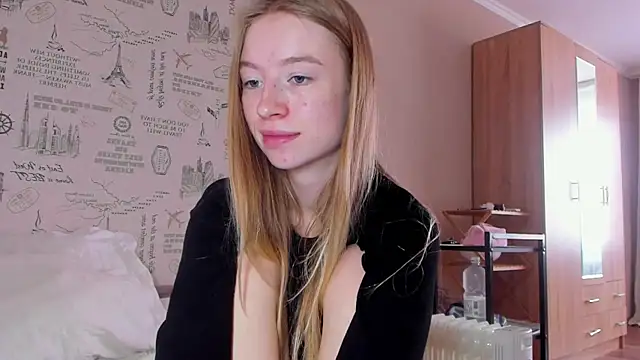 Snapshot of minidivaa_ chatting on October 17, 2025, 8:50 am minidivaa  online show from October 17, 2025, 8:50 am