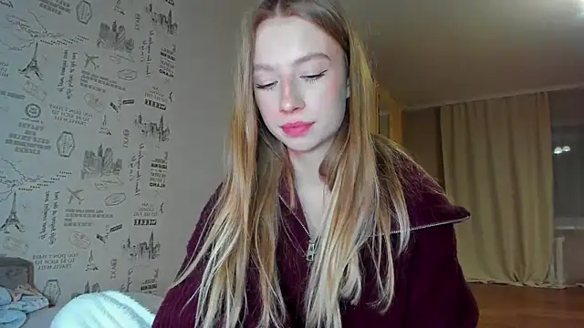 Snapshot of minidivaa_ chatting on December 14, 2025, 8:35 pm minidivaa online show from December 14, 2025, 8:35 pm