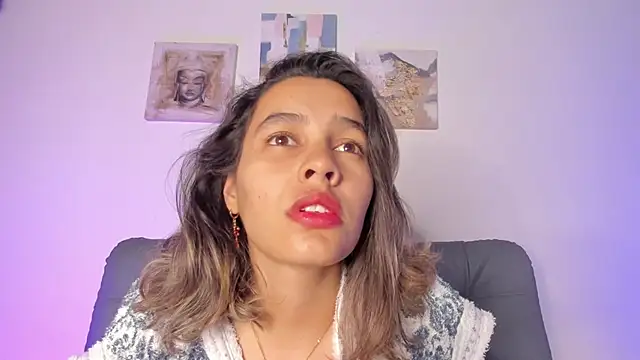 Snapshot of samara_jonness chatting on February 22, 2025, 1:22 am samara jonness online show from February 22, 2025, 1:22 am