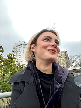 SandraCarter online show from December 1, 2025, 7:35 am