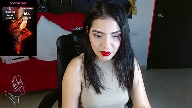 Carolaine69  online show from February 10, 2026, 1:26 pm