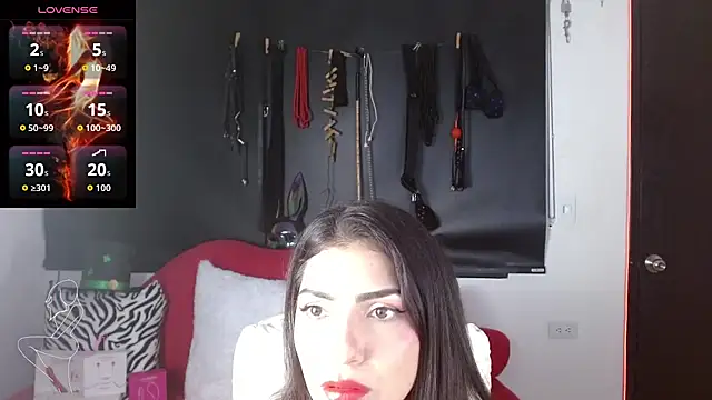 Carolaine69  online show from March 12, 2026, 1:06 pm