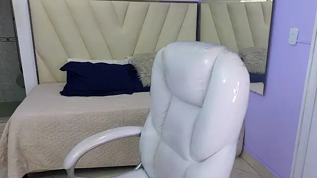 Sexy paradise18  online show from December 31, 2024, 7:31 am