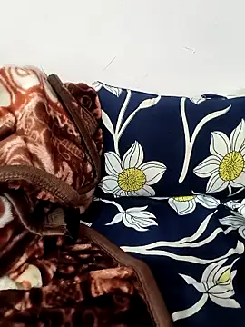 Snapshot of beautiful_himanshi2 chatting on December 14, 2025, 4:18 am beautiful himanshi2 online show from December 14, 2025, 4:18 am