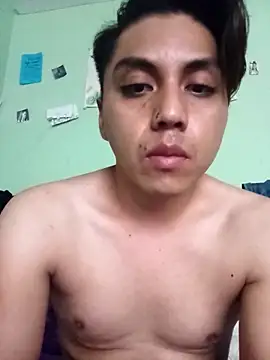 Snapshot of AngLMex chatting on October 4, 2025, 10:19 pm AngLMex online show from October 4, 2025, 10:19 pm