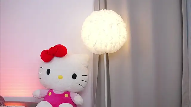 Snapshot of AvaShayy chatting on November 17, 2025, 6:30 am AvaShayy online show from November 17, 2025, 6:30 am