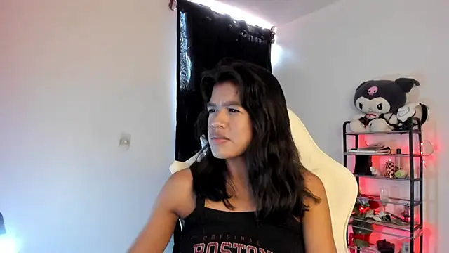 meganthompsonn22 online show from March 16, 2026, 3:38 pm