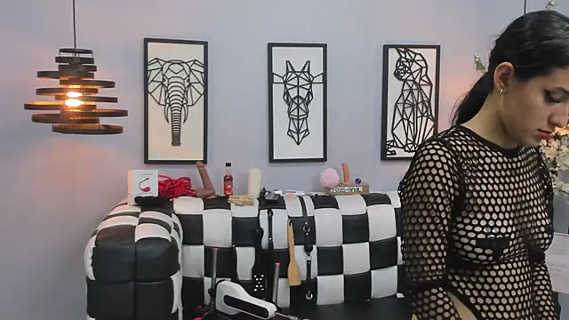 SARAFOXX  online show from December 28, 2024, 5:46 pm