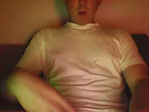 Snapshot of Sunnygun0 chatting on March 18, 2025, 6:37 pm Sunnygun0 online show from March 18, 2025, 6:37 pm