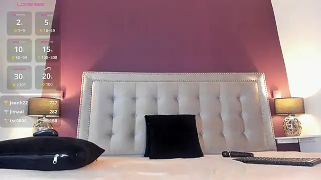 Snapshot of IssyRosse chatting on January 9, 2026, 3:26 pm IssyRosse online show from January 9, 2026, 3:26 pm