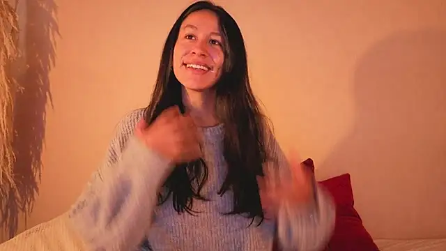 EmiGomez  online show from January 8, 2026, 1:24 pm