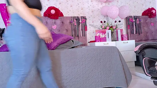 AvrillThomas online show from March 3, 2026, 6:47 pm