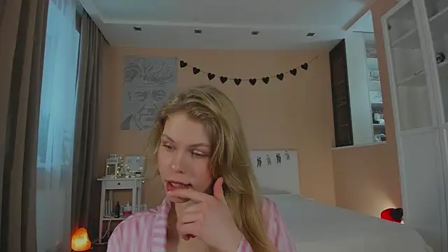 ass latte online show from January 14, 2026, 10:32 am