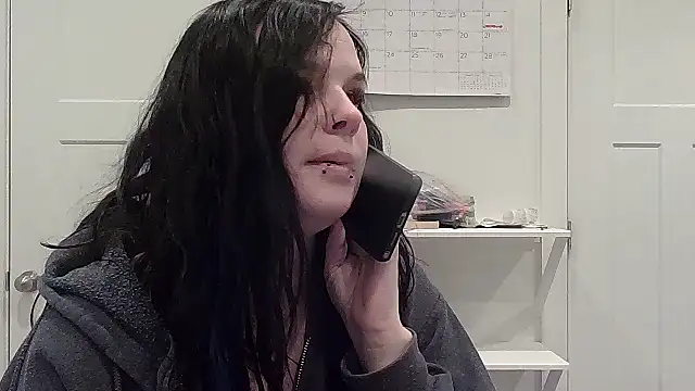 Snapshot of CherryWilde chatting on February 18, 2026, 4:47 pm CherryWilde online show from February 18, 2026, 4:47 pm