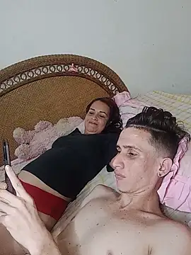 Milfvalesk online show from December 19, 2024, 8:13 pm