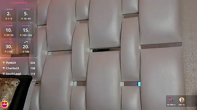 vayoleen online show from March 12, 2025, 4:46 pm