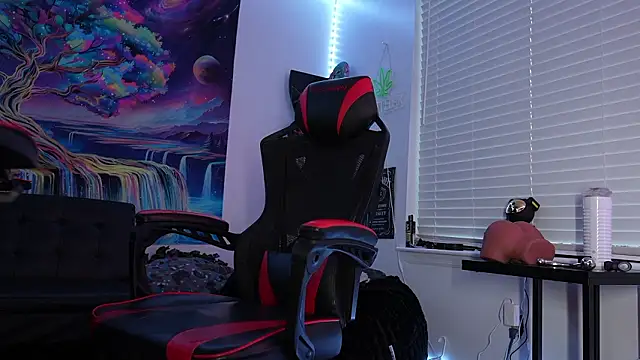 B The Creator X online show from February 15, 2026, 11:12 pm