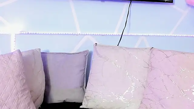 Snapshot of lila_noa chatting on November 15, 2025, 7:21 pm lila noa online show from November 15, 2025, 7:21 pm