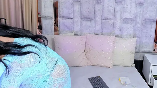 Snapshot of lila_noa chatting on December 1, 2025, 7:41 pm lila noa online show from December 1, 2025, 7:41 pm