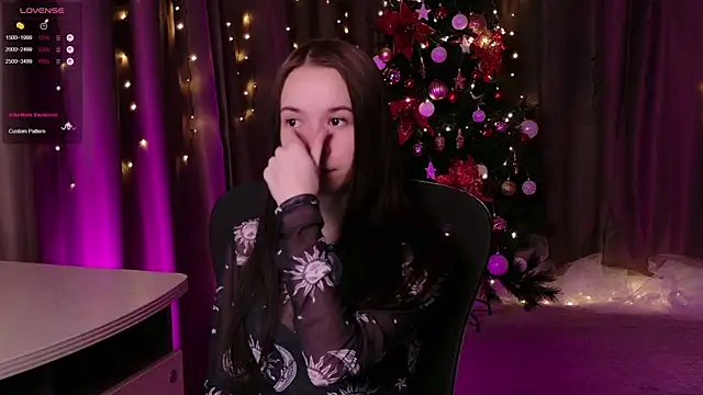 LilithStrangfor online show from January 13, 2026, 9:31 pm